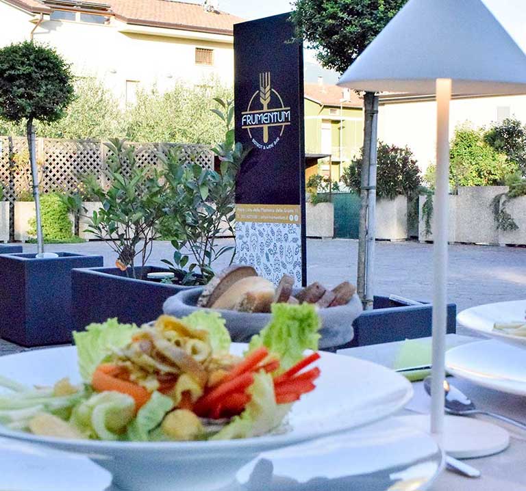 5-hotel-le-grazie-ristorante-tipico-frumentum-assisi